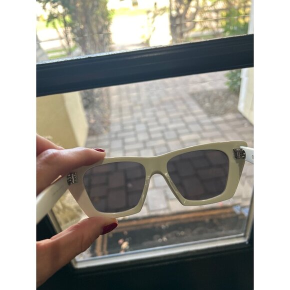 Celine CL40187I Acetate Cat Eye Sunglasses White Beige Womens Size OS - Picture 11 of 11